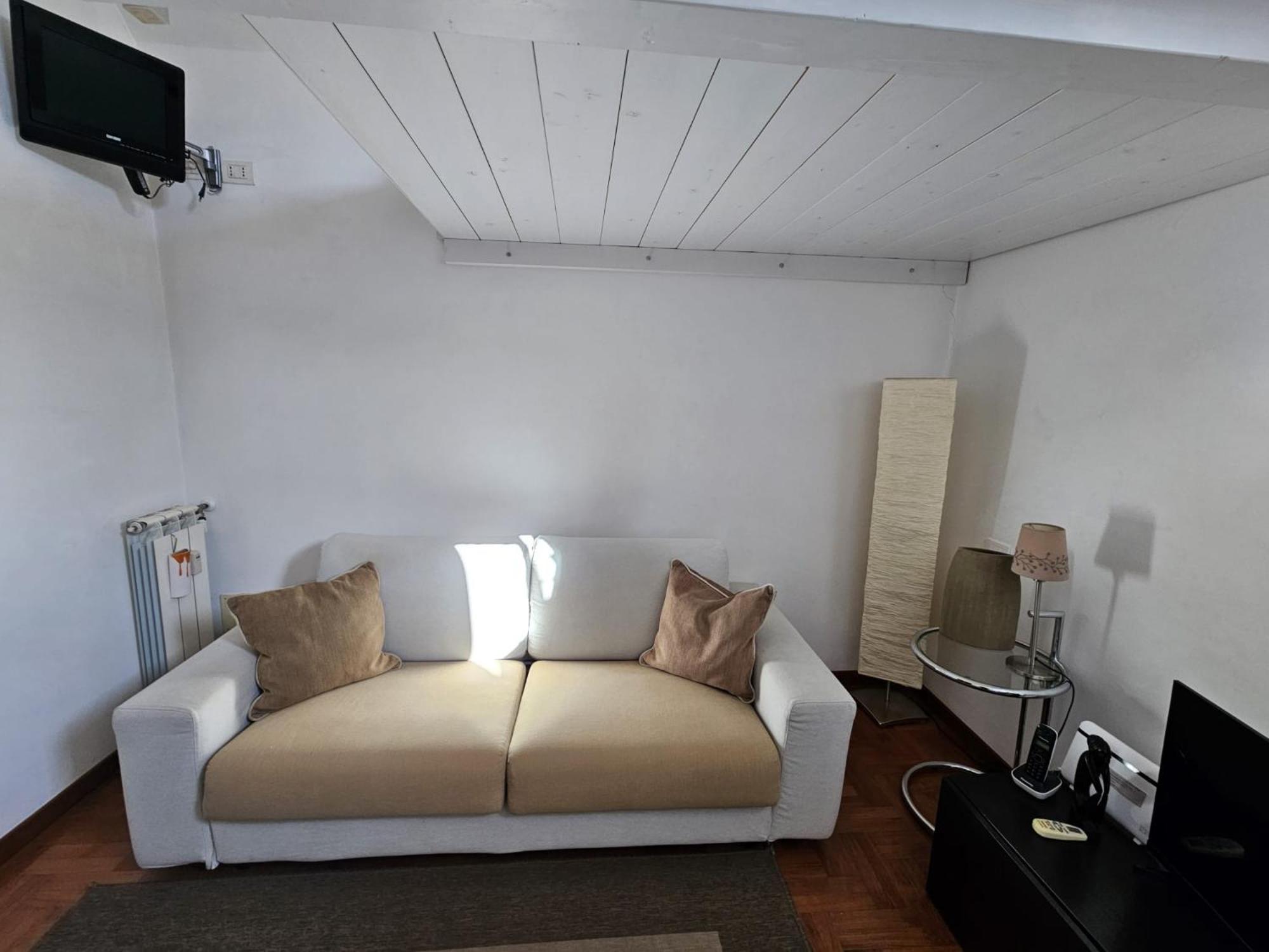 Apartment Be Your - Spritz Rom